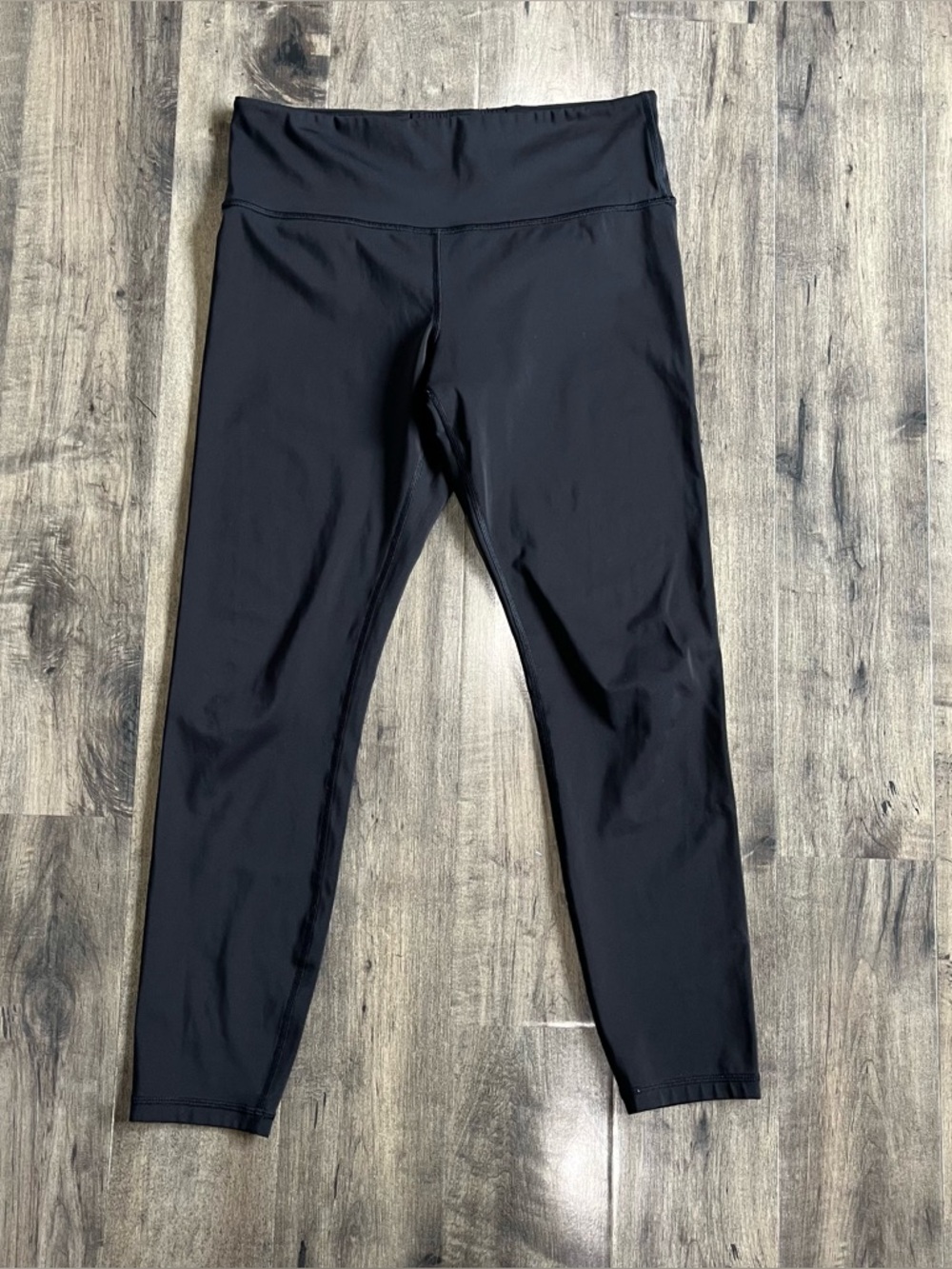 Athleta Elation Train tight 7/8 leggings black size large